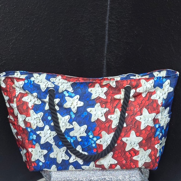 Red, White, and Blue Star Print Pattern Tote Bag - Picture 1 of 2